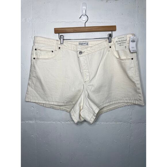 NEW Abercrombie & Fitch Womens 90s Relaxed Cutoff Short High Rise 36/22 - Picture 1 of 7